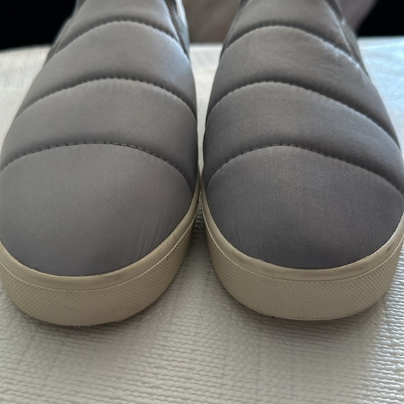 Vince Blair Quilted Women Polyester Slip On Casual Fashion Sneakers 12US-42EU - Picture 5 of 17